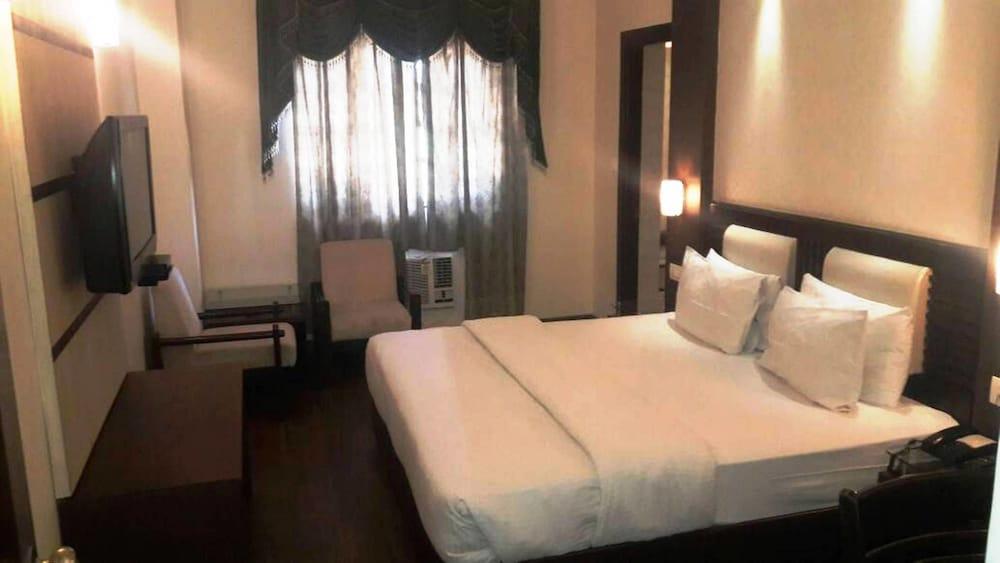 Hotel Shiva Residency Dehradun Exterior photo